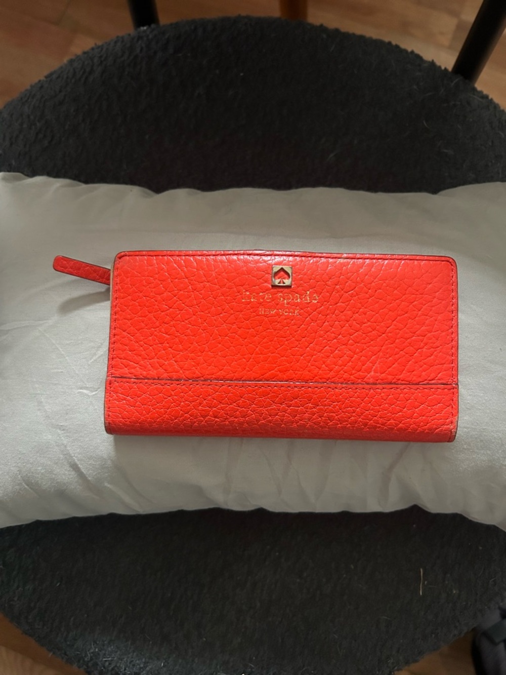 kate spade red pebbled leather zip wallet
